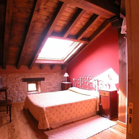 De Peredo Y Kro Queveda